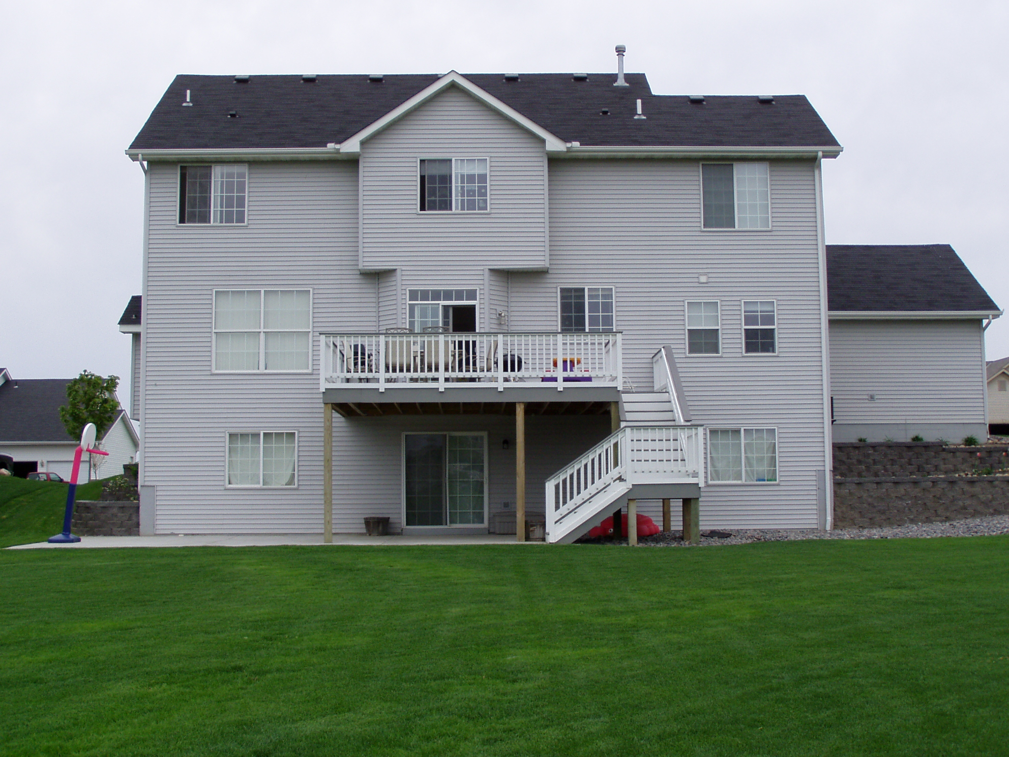 3 Story home with deck and walkout