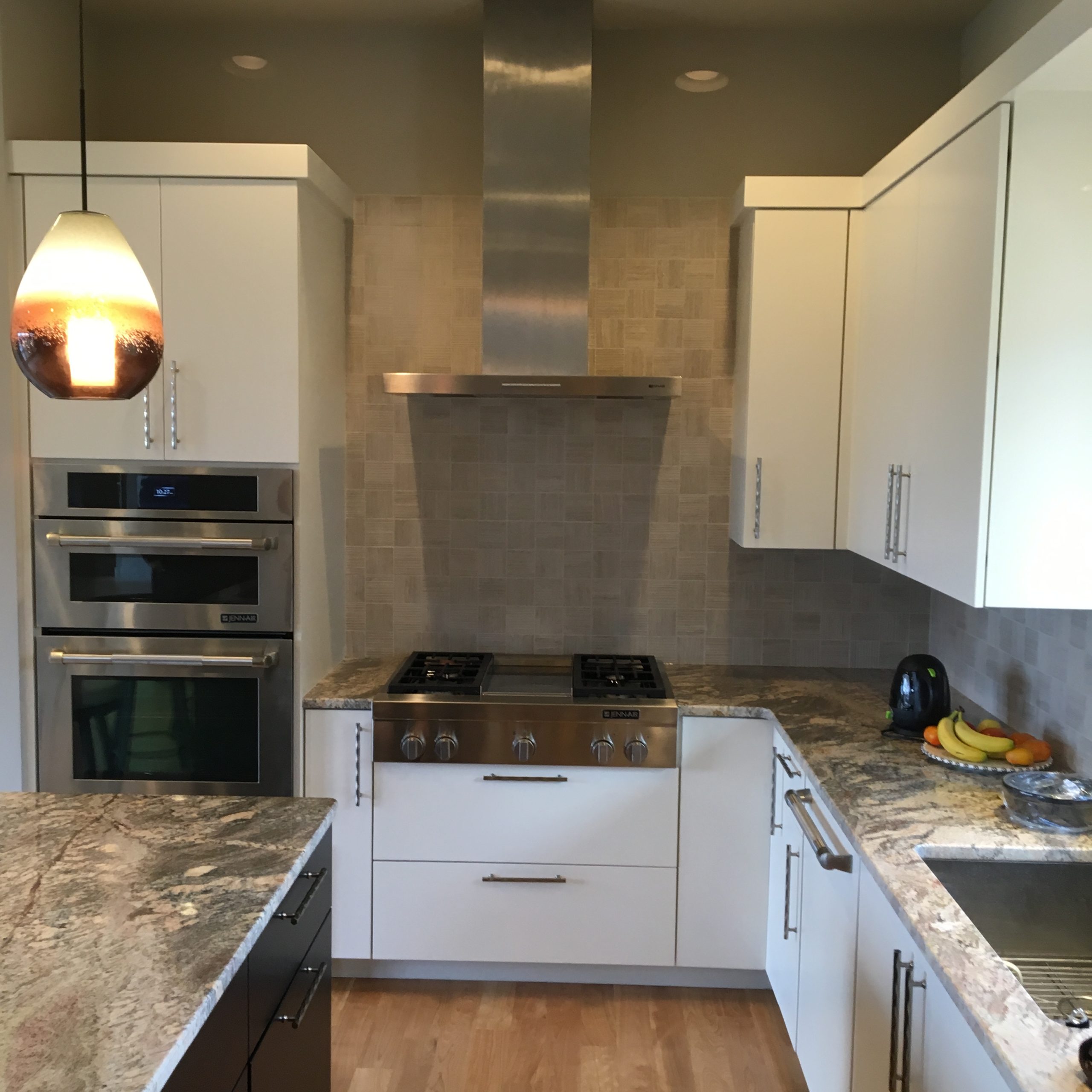 Kitchen with bay nook, view 4