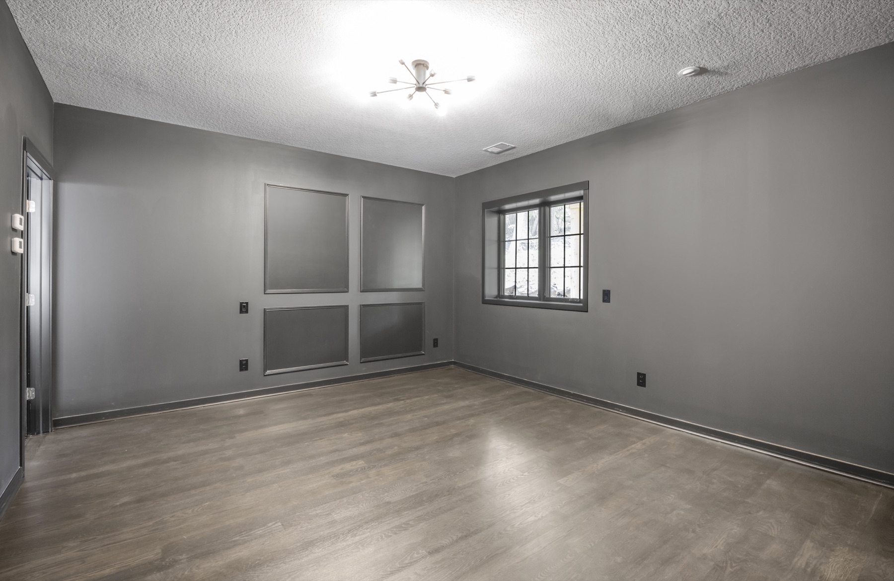 Modern Woodland Home in Shakopee, view 15