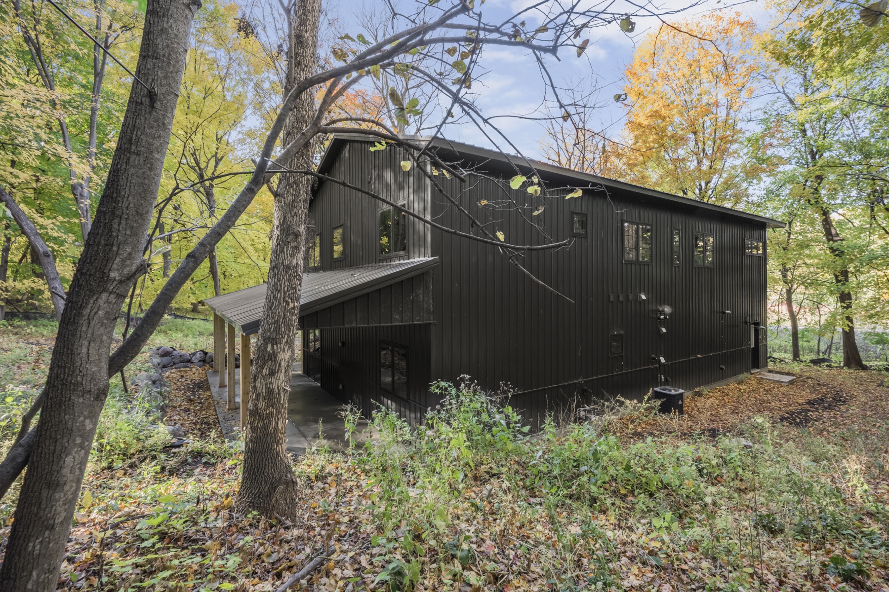 Modern Woodland Home in Shakopee, view 52